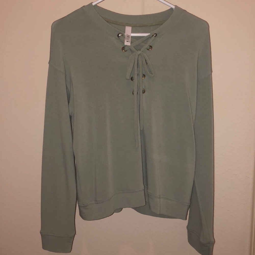 Lightweight sweater top